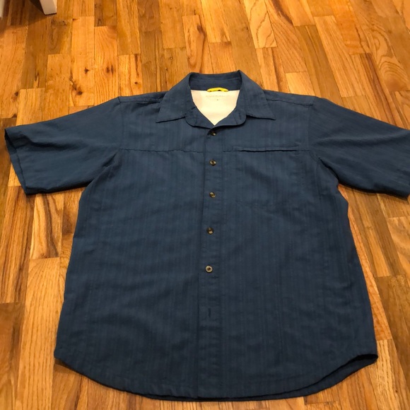 Royal Robbins Short Sleeve Button Up - Picture 1 of 4